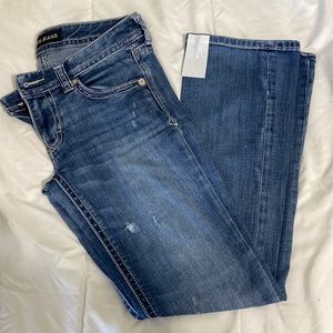 Express  Barely Boot Low Rise Jeans size 6s